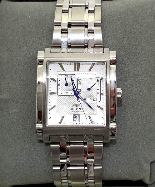 Orient オリエント スクエア　自動巻き　腕時計 メンズ Japanese Mechanical Wrist Watch ETAC002W For Men  