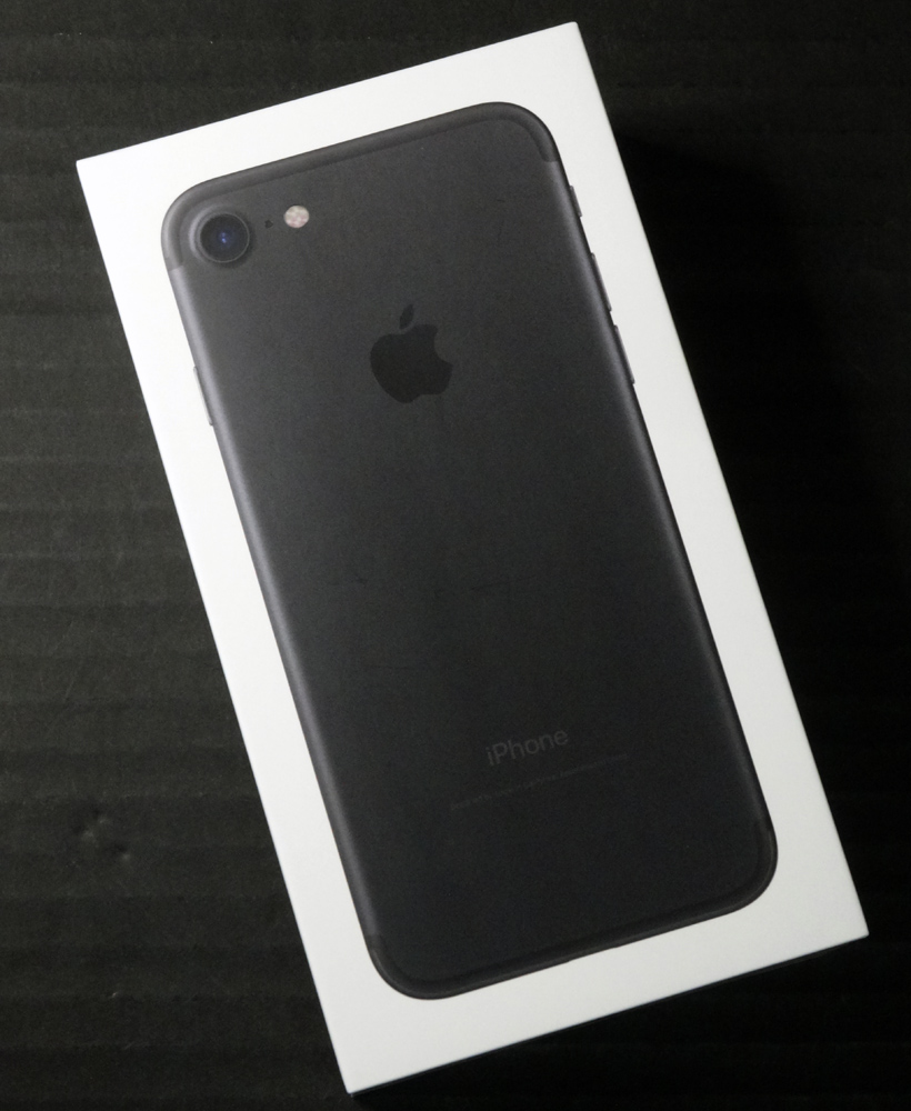 【中古】★ドコモ・7・新色Black ☆未使用・入荷しました！★docomo Apple iPhone7 128GB MNCK2J/A Black [163]【福山店】