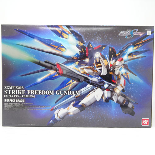 【中古】バンダイ PG 1/60 ZGMF-X20A ストライクフリーダムガンダム 機動戦士ガンダムSEED DESTINY（シードデスティニー）/プラモデル【山城店】