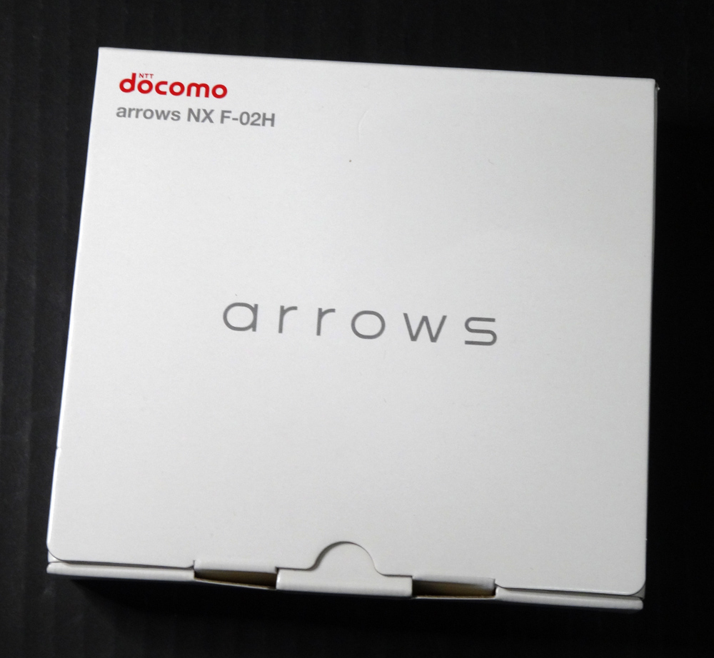 【中古】★残債なし！☆未使用品です！★docomo 富士通 arrows NX F-02H White[163]【福山店】