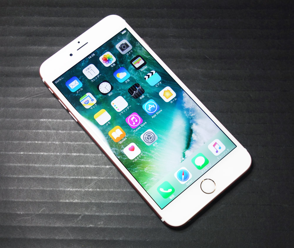 【中古】★ドコモ・残債なし☆美品でおまけ付きです！★docomo Apple iPhone6s Plus 64GB MKU92J/A Rose Gold [163]【福山店】