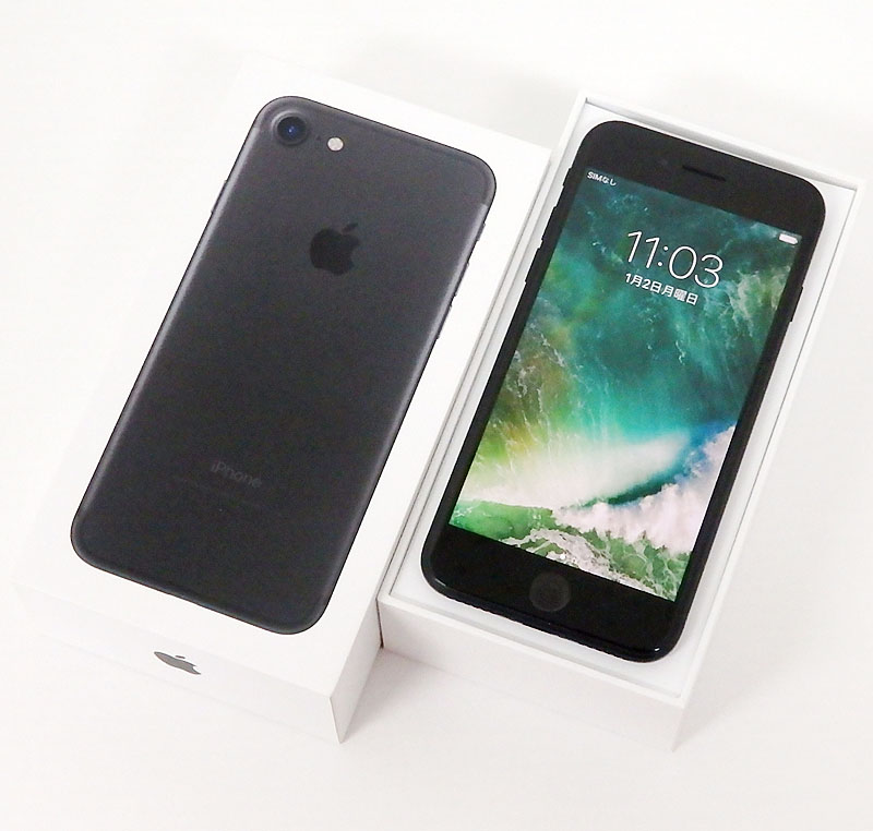 【中古】au iPhone7 32GB ブラック MNCE2J/A 白ロム Apple【米子店】