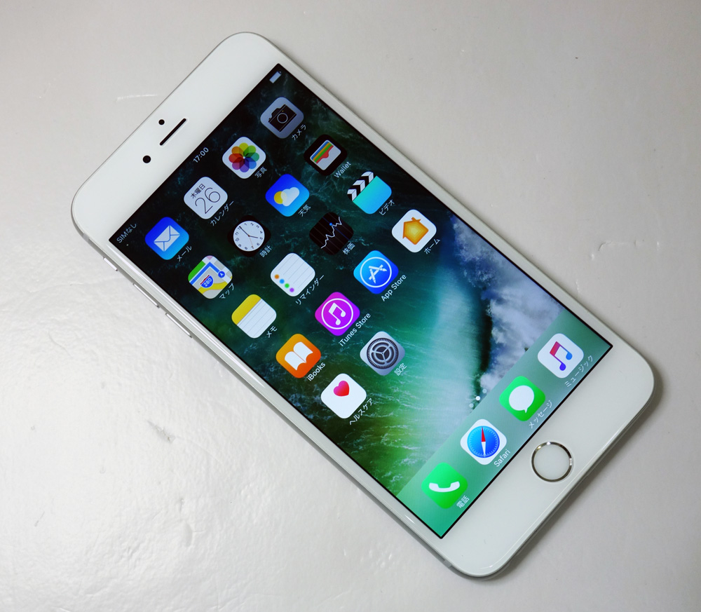 【中古】★ドコモ・概ね美品のおまけ付です！★docomo Apple iPhone6s Plus 128GB MKUE2J/A Silver [163]【福山店】