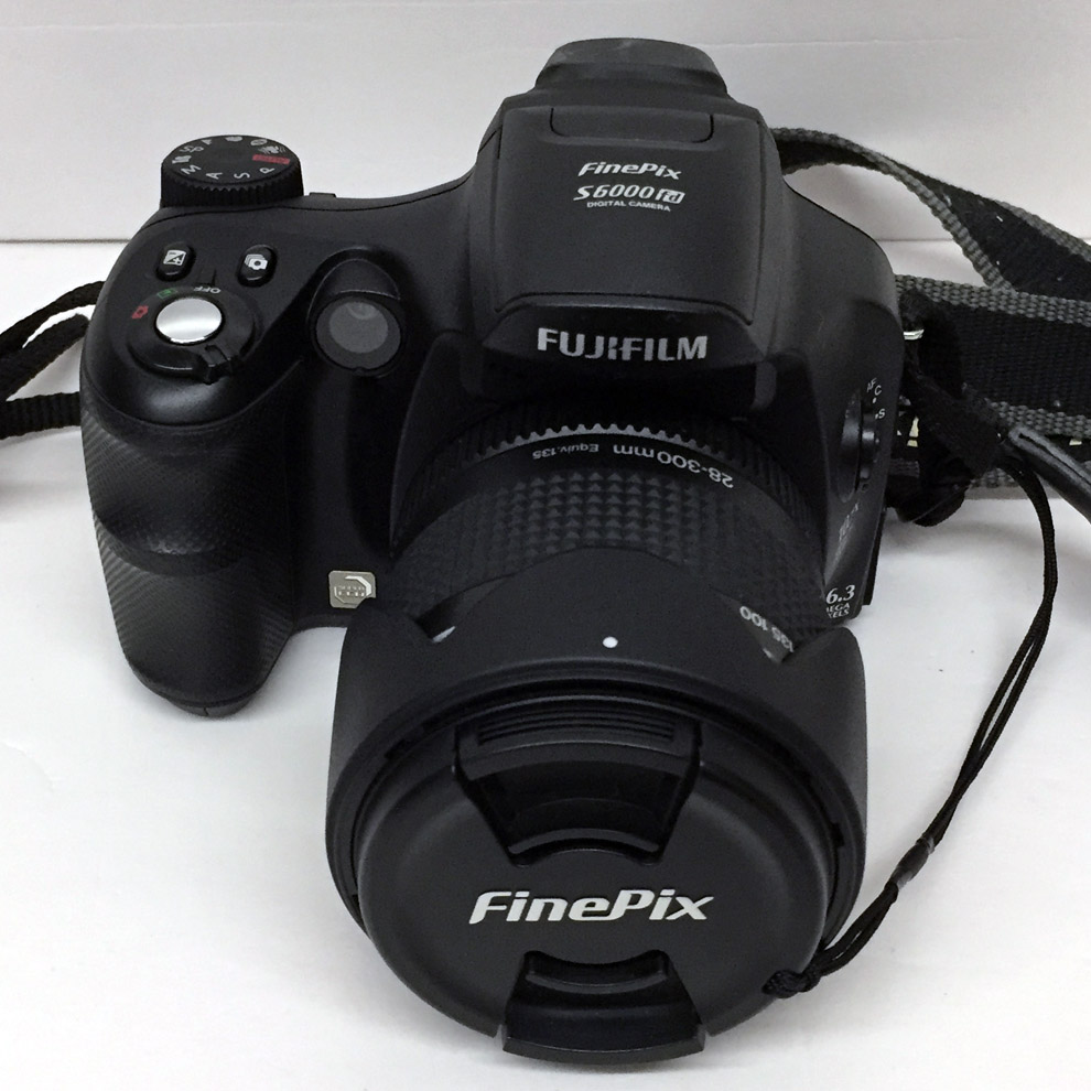 【中古】FUJIFILM/富士フィルム デジタルカメラ FinePix S6000fd ブラック [171]【福山店】