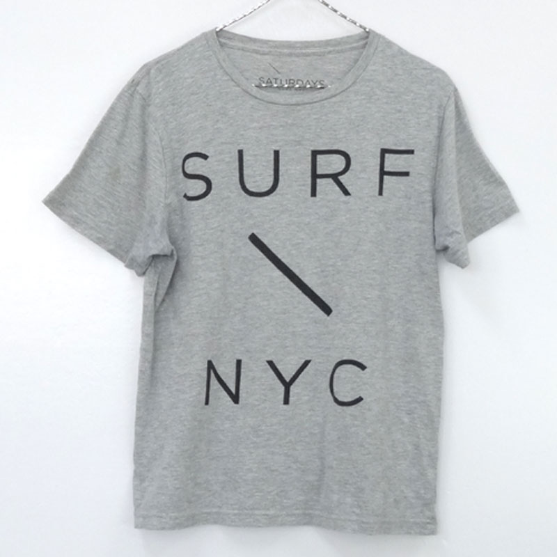 【中古】SATURDAYS SURF NYC サタデーズサーフニューヨーク/半袖/Tシャツ/サイズ：M/カラー：灰/グレー系/ロゴ/プリント/Tee【山城店】